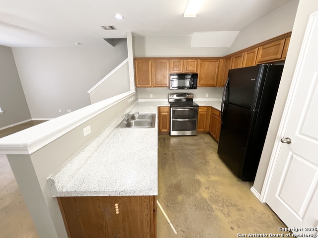 Image 9 of 39 For 7207 Golf Way  1