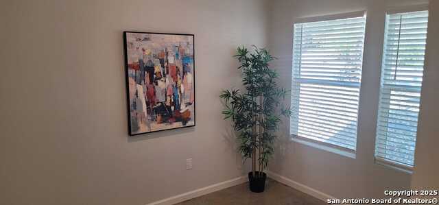 Image 10 of 40 For 1002 Morningside Dr  6