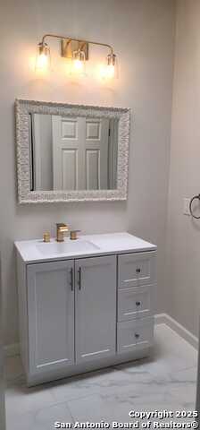 Image 20 of 40 For 1002 Morningside Dr  6