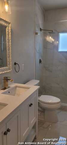 Image 32 of 40 For 1002 Morningside Dr  6