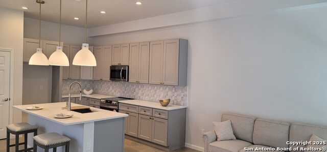 Image 6 of 40 For 1002 Morningside Dr  6