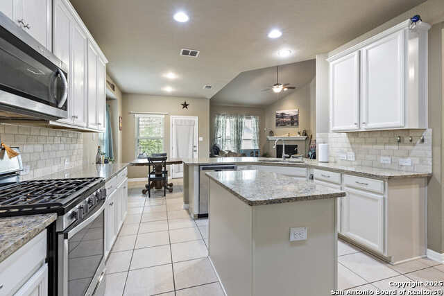 Image 10 of 35 For 12301 Lattice Cv