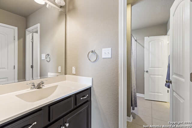 Image 32 of 35 For 12301 Lattice Cv