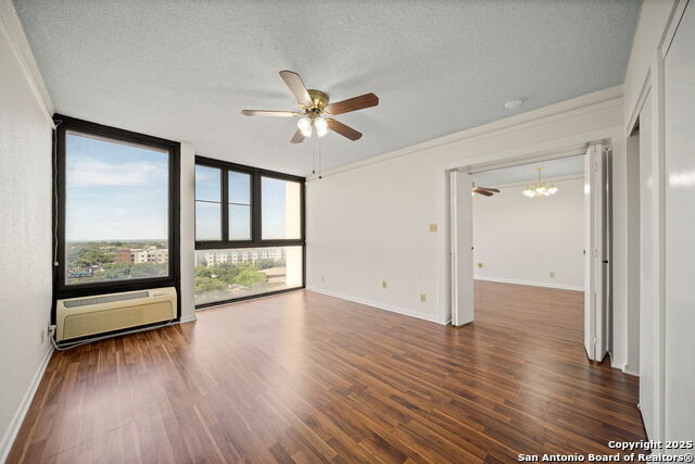 Image 15 of 32 For 7701 Wurzbach  1007
