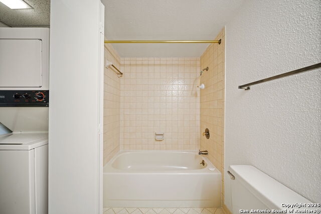 Image 17 of 32 For 7701 Wurzbach  1007