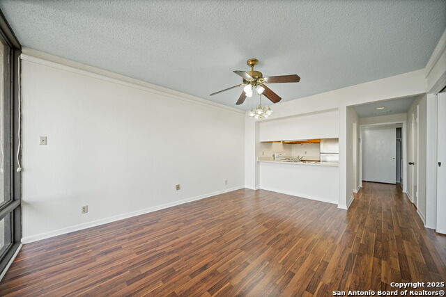Image 5 of 32 For 7701 Wurzbach  1007