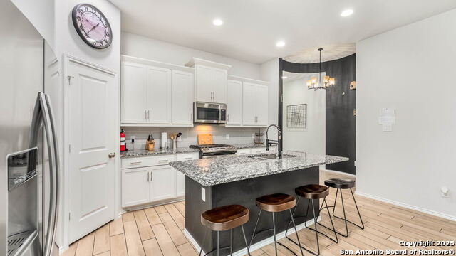 Image 6 of 20 For 2105 Elysian