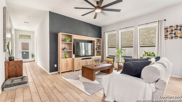 Image 8 of 20 For 2105 Elysian