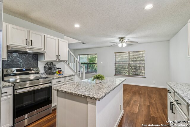 Image 19 of 65 For 11007 Oaktree Park
