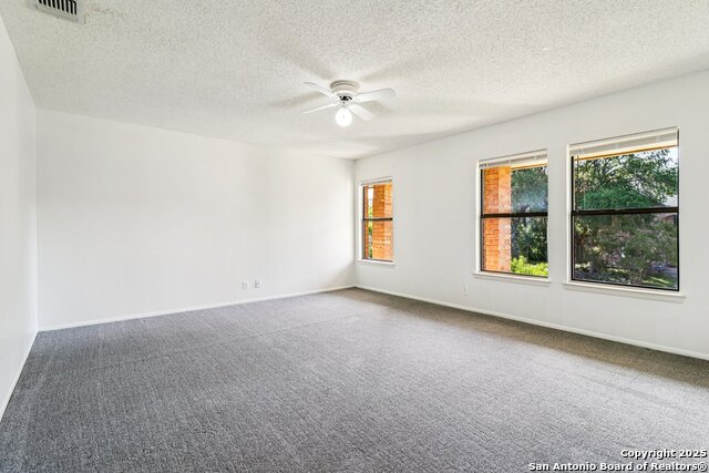 Image 40 of 65 For 11007 Oaktree Park