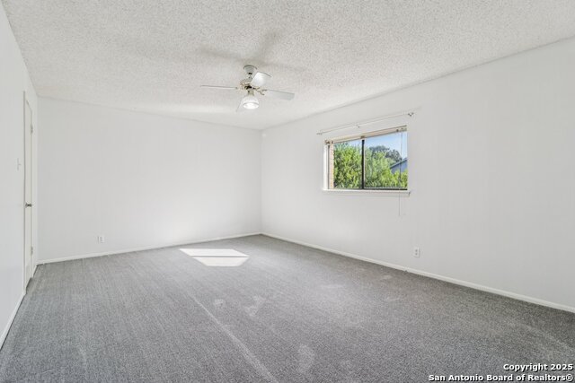 Image 46 of 65 For 11007 Oaktree Park