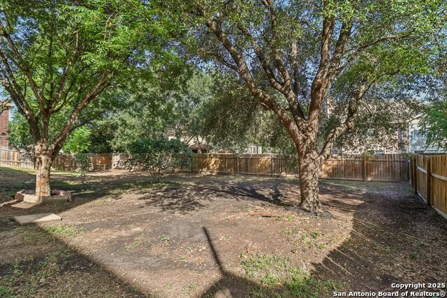 Image 62 of 65 For 11007 Oaktree Park