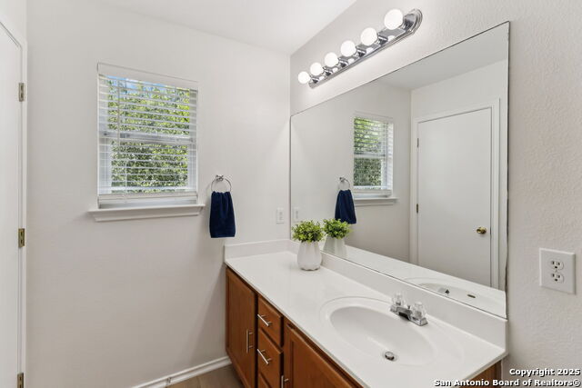 Image 21 of 32 For 5306 Missouri Bend