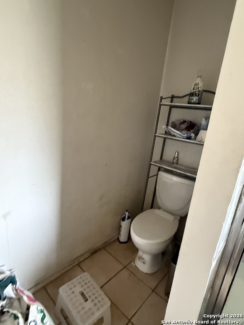 Image 23 of 50 For 9147 Autumn Storm