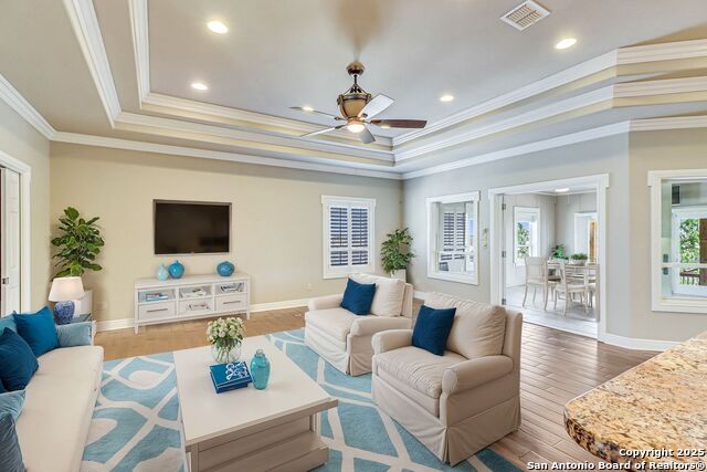 Listing photo id 9 for 113 Bay Court
