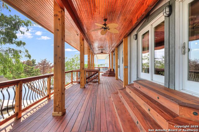 Listing photo id 27 for 113 Bay Court