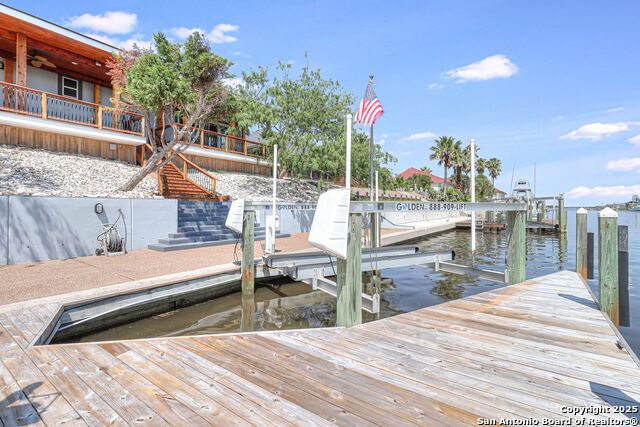 Listing photo id 28 for 113 Bay Court