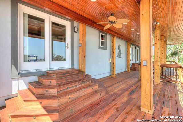 Listing photo id 29 for 113 Bay Court