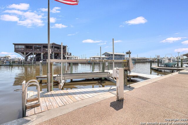 Listing photo id 31 for 113 Bay Court