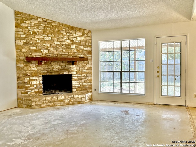 Image 12 of 30 For 5819 Champions Hill Dr.