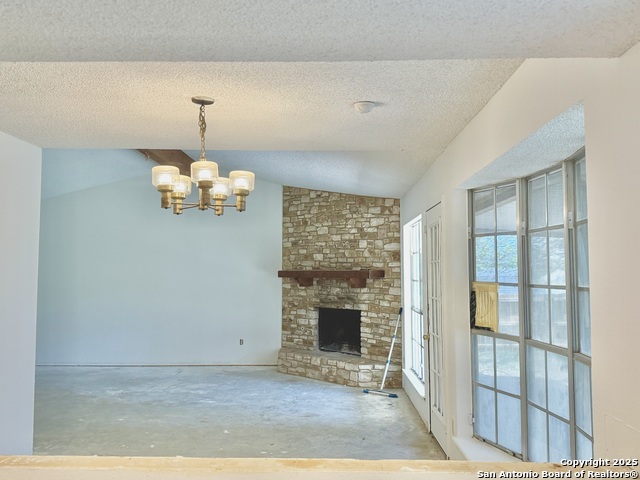 Image 9 of 30 For 5819 Champions Hill Dr.