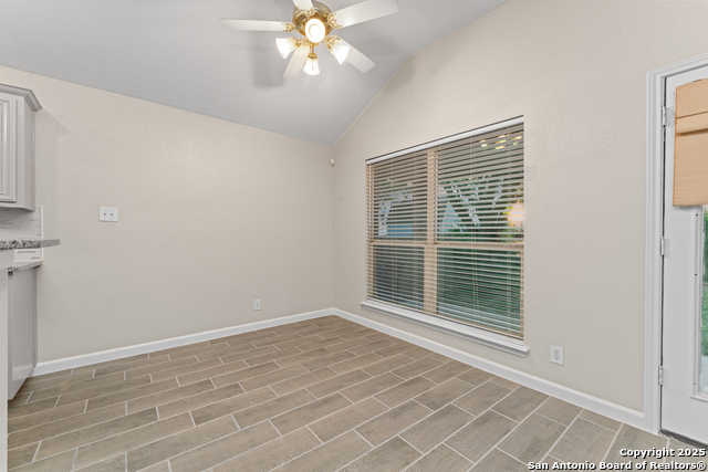 Listing photo id 22 for 9711 Emerald Pl