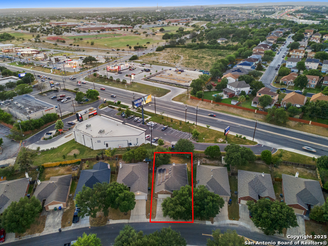 Listing photo id 33 for 9711 Emerald Pl