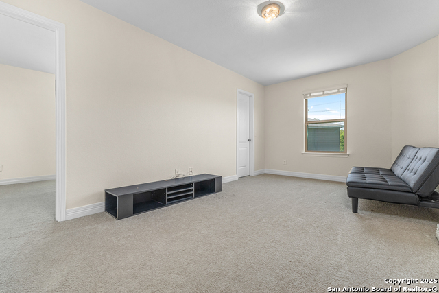 Image 15 of 27 For 609 Community