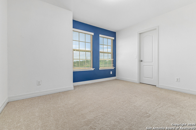 Image 17 of 27 For 609 Community