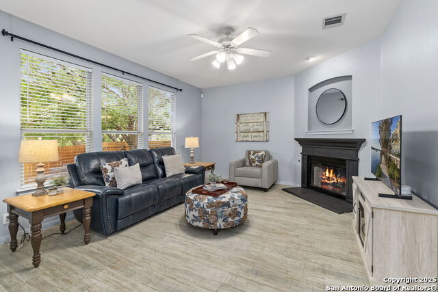 Image 13 of 32 For 23003 Tornillo Drive