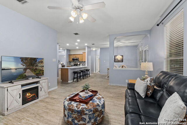 Image 15 of 32 For 23003 Tornillo Drive