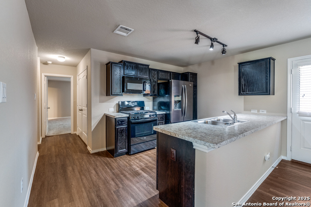 Image 10 of 24 For 5102 Everett Loop