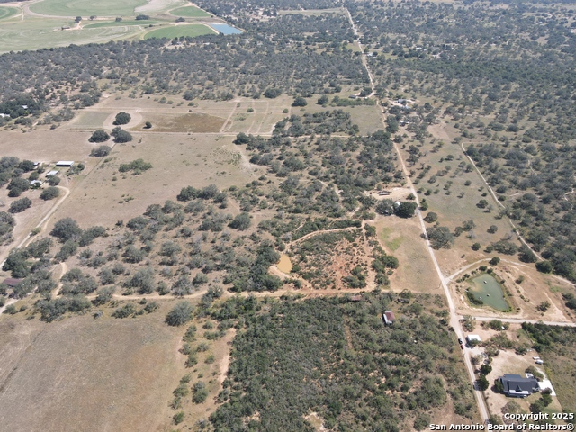 Listing photo id 5 for 225 Pratt