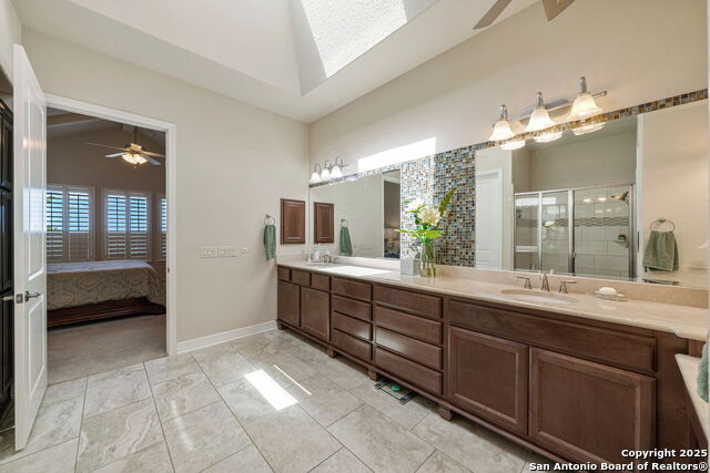 Image 19 of 36 For 9931 Barefoot Way