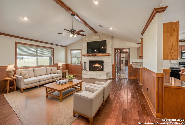 Image 6 of 53 For 2205 Field Rd.