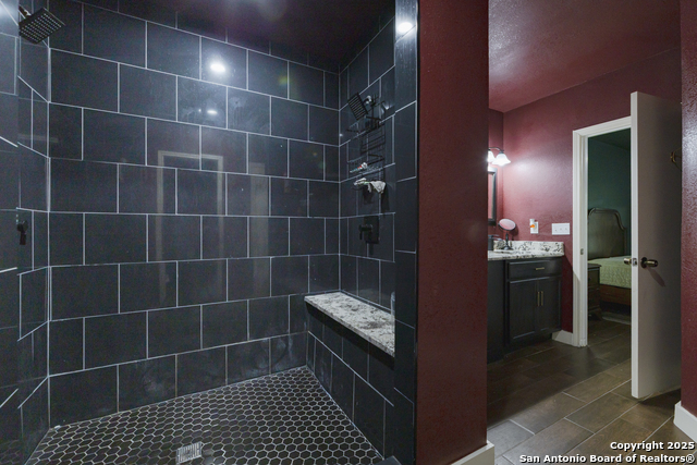 Image 16 of 40 For 922 Hedgestone Dr