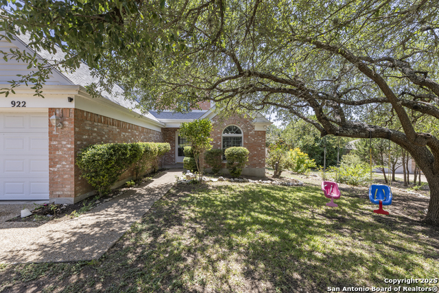 Image 27 of 40 For 922 Hedgestone Dr