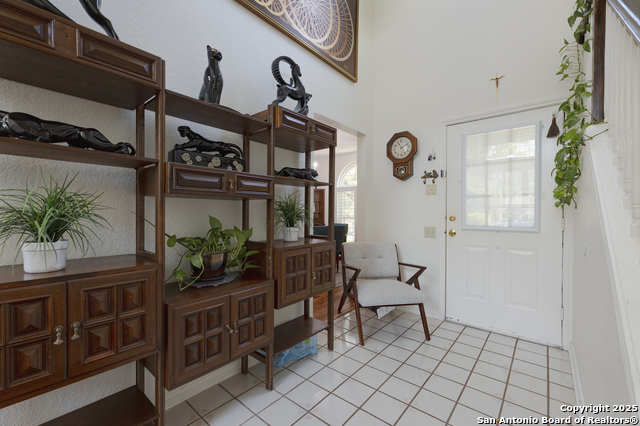 Image 8 of 40 For 922 Hedgestone Dr