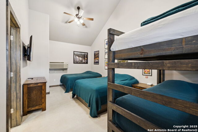 Listing photo id 11 for 49 Mountain Valley Drive