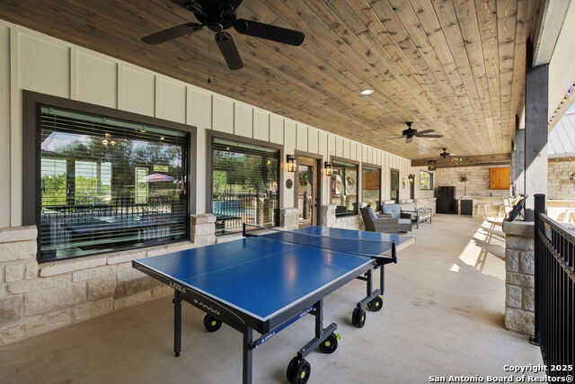 Listing photo id 23 for 49 Mountain Valley Drive
