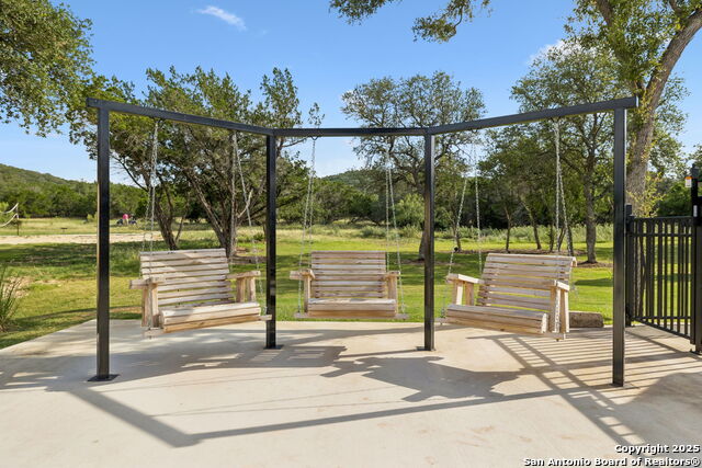 Listing photo id 34 for 49 Mountain Valley Drive