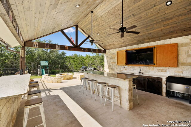 Listing photo id 20 for 1723 Mountain Valley Drive