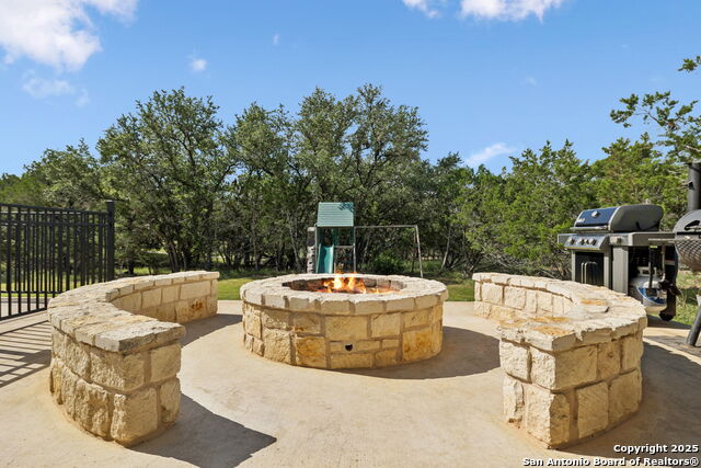 Listing photo id 25 for 1723 Mountain Valley Drive