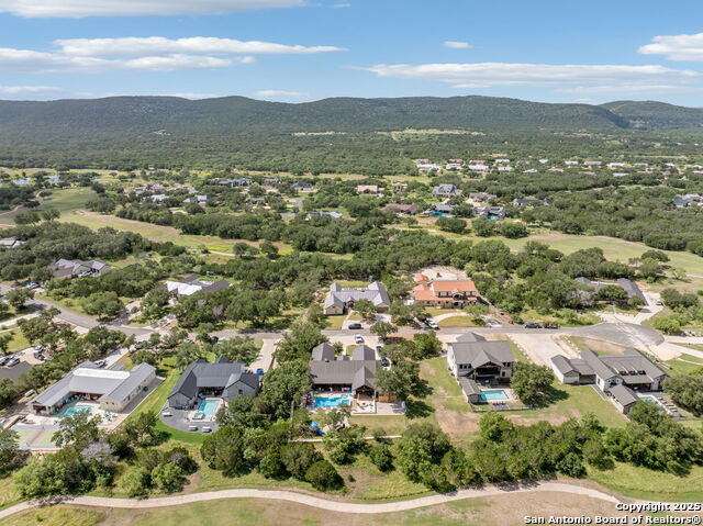Listing photo id 26 for 1723 Mountain Valley Drive