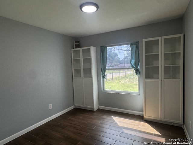 Listing photo id 1 for 601 Mockingbird