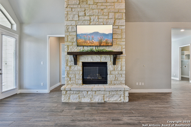 Image 12 of 79 For 14231 Shetland Way