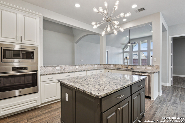 Image 18 of 79 For 14231 Shetland Way