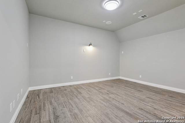 Image 37 of 79 For 14231 Shetland Way