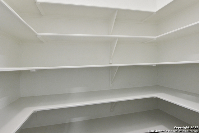 Image 40 of 79 For 14231 Shetland Way