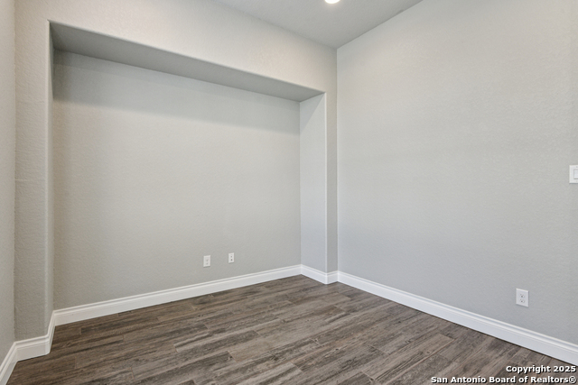 Image 44 of 79 For 14231 Shetland Way